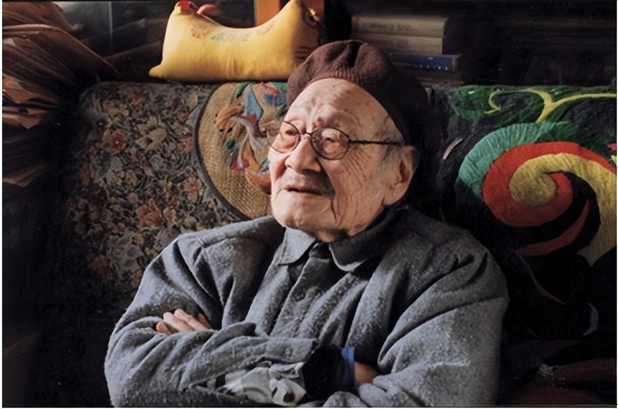 钟敬文：“愿学孔夫子，不怕人笑痴”