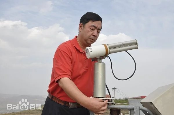 只有荒凉的沙漠，没有荒凉的人生——记中科院院士、兰州大学教授黄建平